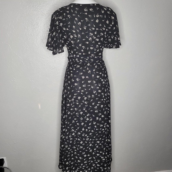 WILDFOX Women's Floral Wrap Maxi Dress Flutter Sleeves Black White Size XS - Picture 4 of 8
